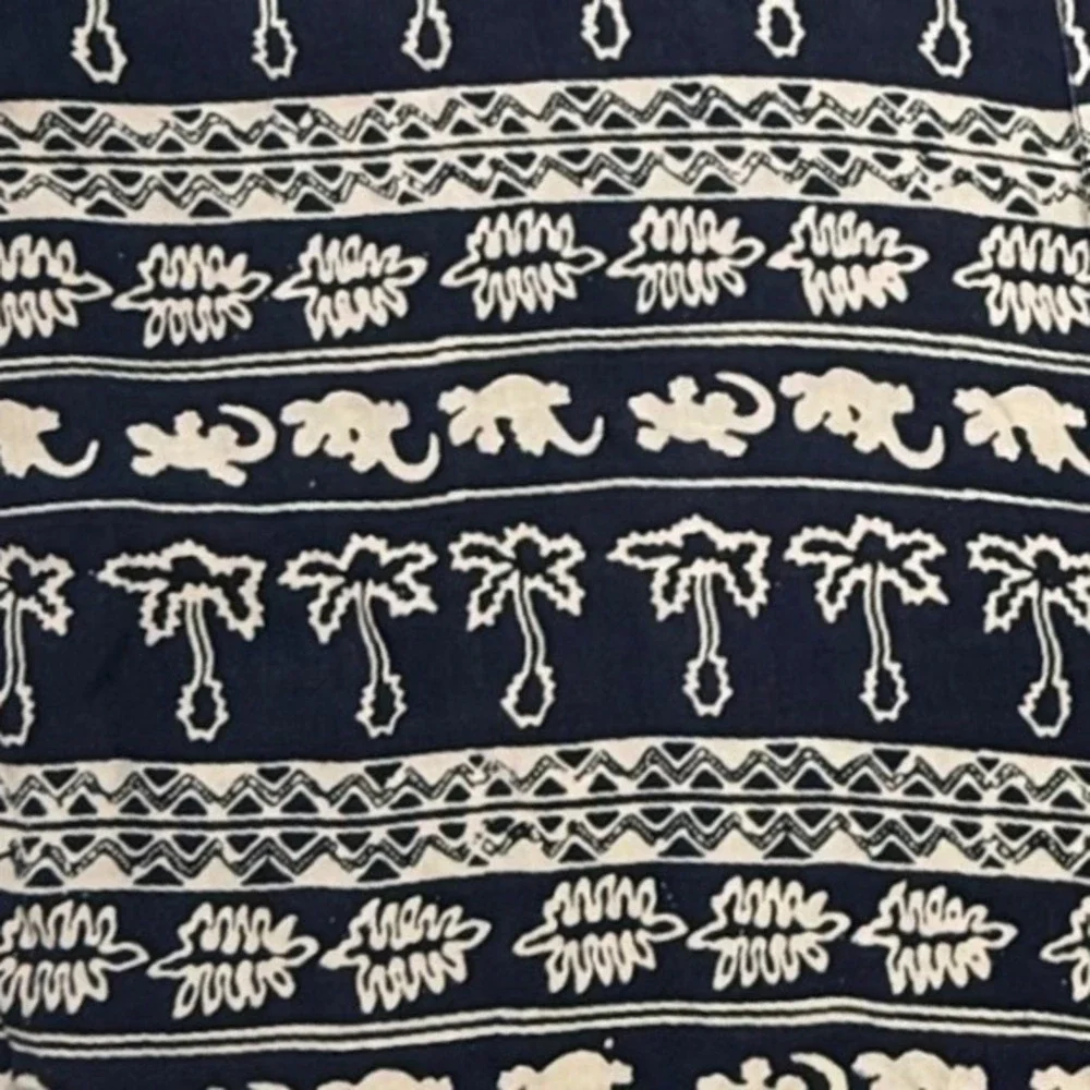 Back East Santa Barbara Mens Large Rayon Tribal Palm Tree Gecko ButtonDown Shirt